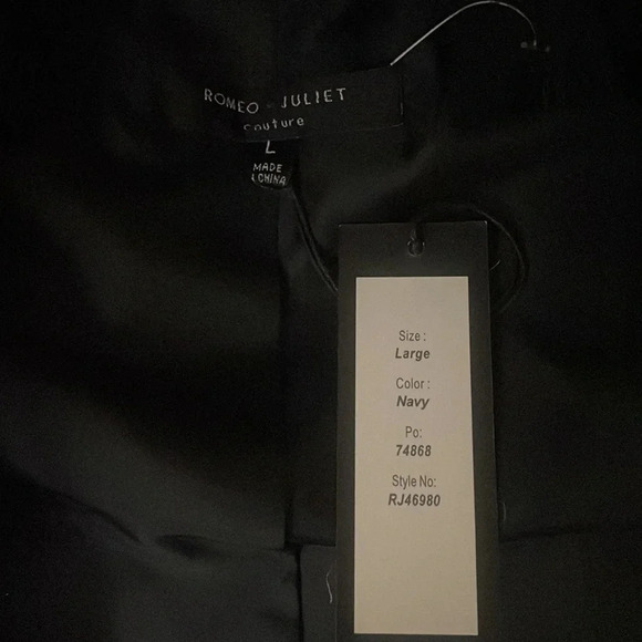 Romeo & Juliet Couture Fur Vest - Picture 5 of 7